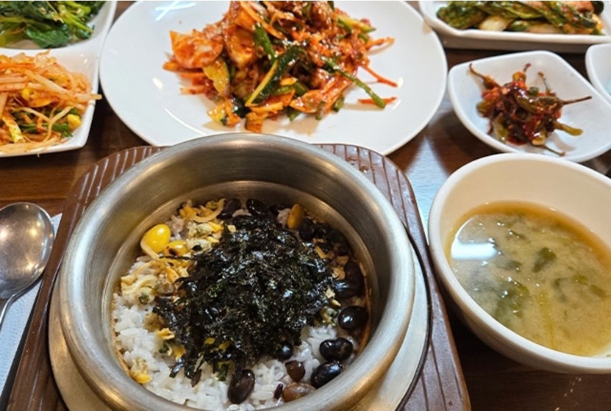 바지락 솥밥과 바지락 초무침